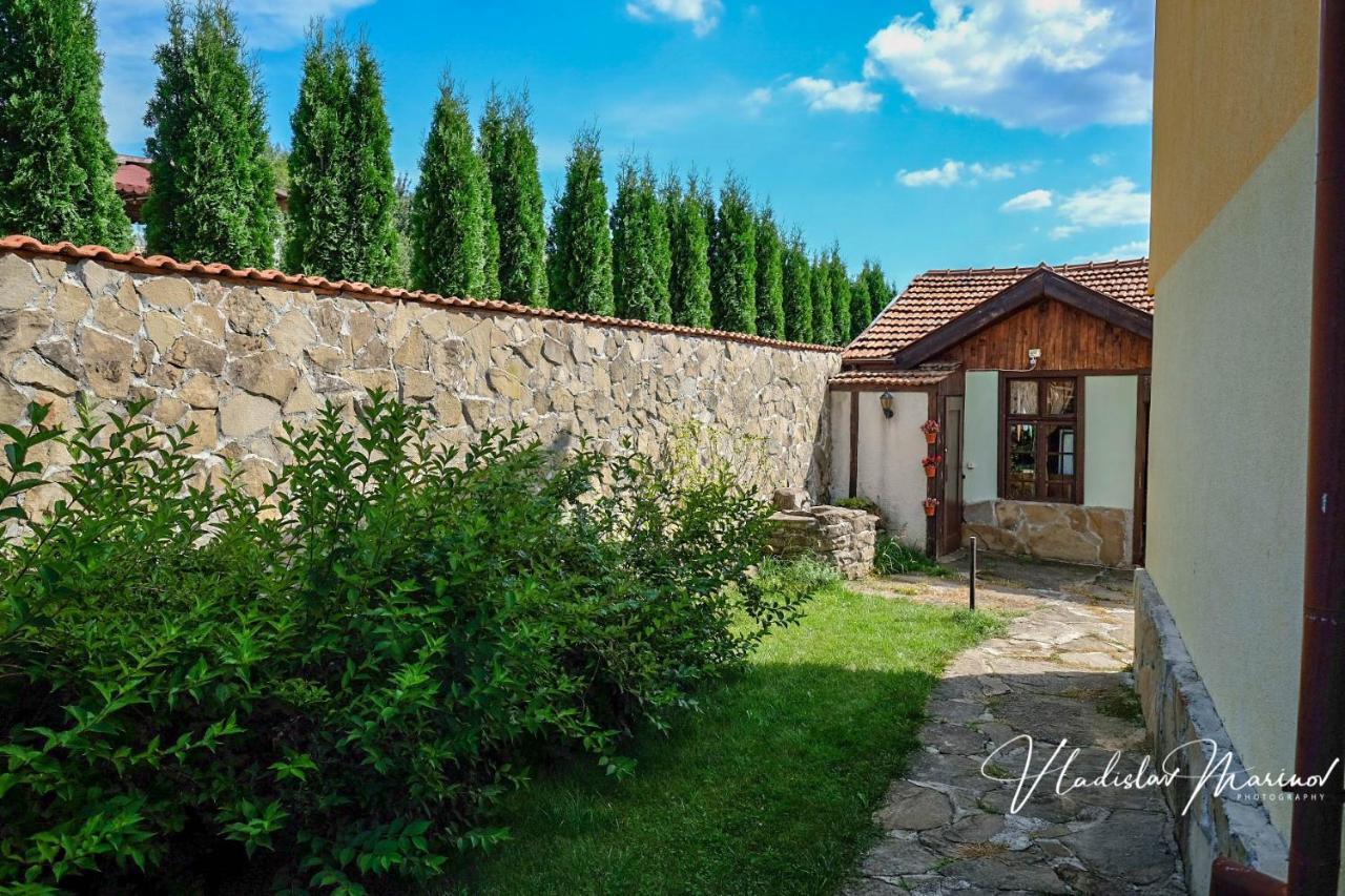 Bachvarovi Villas Tryavna Exterior photo
